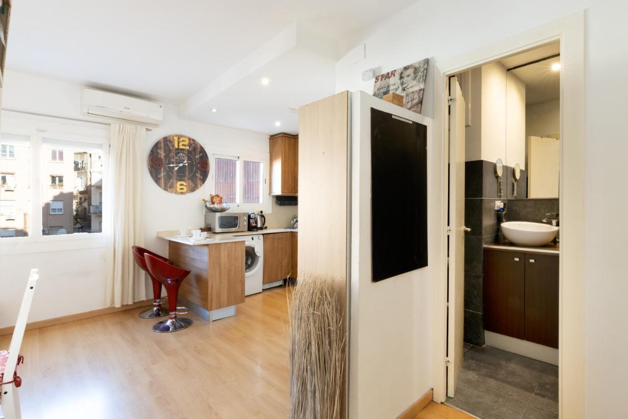 ברצלונה Cute Apartment In Sants Station With Hbo & Alexa & Ac מראה חיצוני תמונה