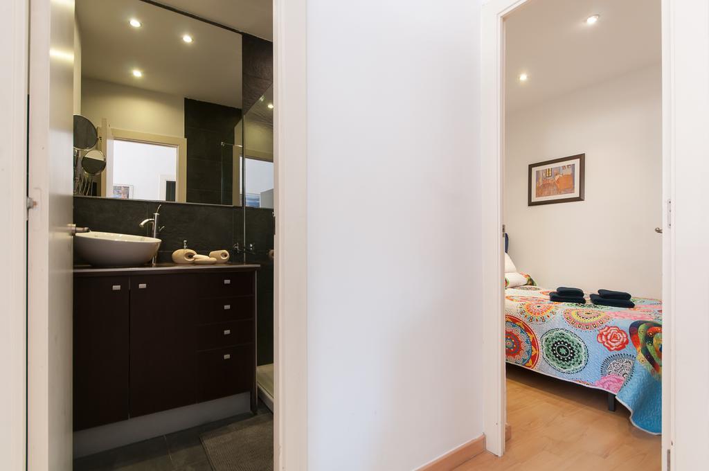 ברצלונה Cute Apartment In Sants Station With Hbo & Alexa & Ac מראה חיצוני תמונה