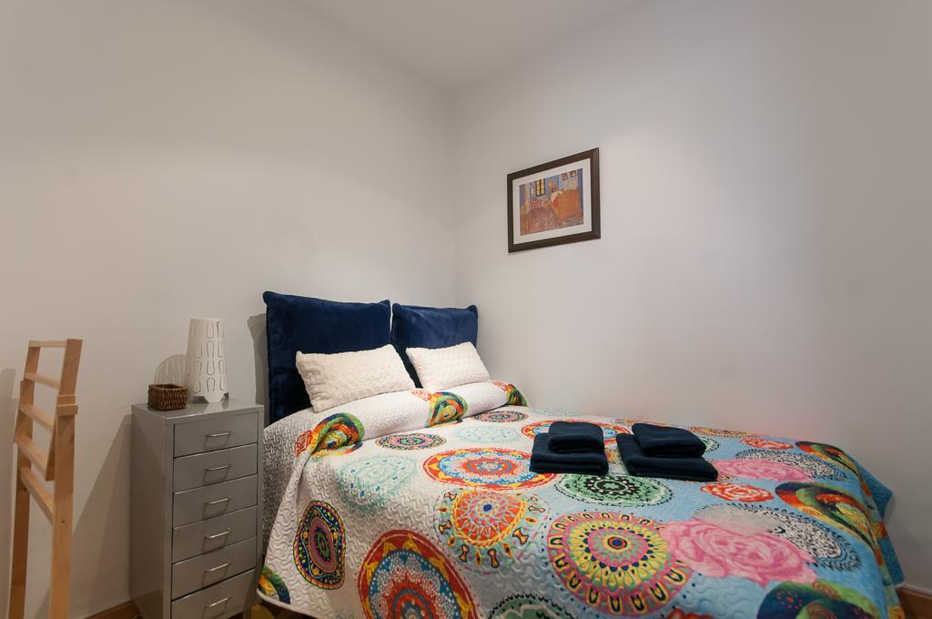 ברצלונה Cute Apartment In Sants Station With Hbo & Alexa & Ac מראה חיצוני תמונה
